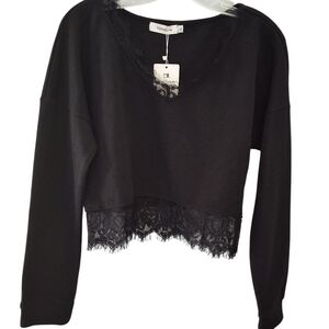 Elegant Black Lace Trim Crop Top